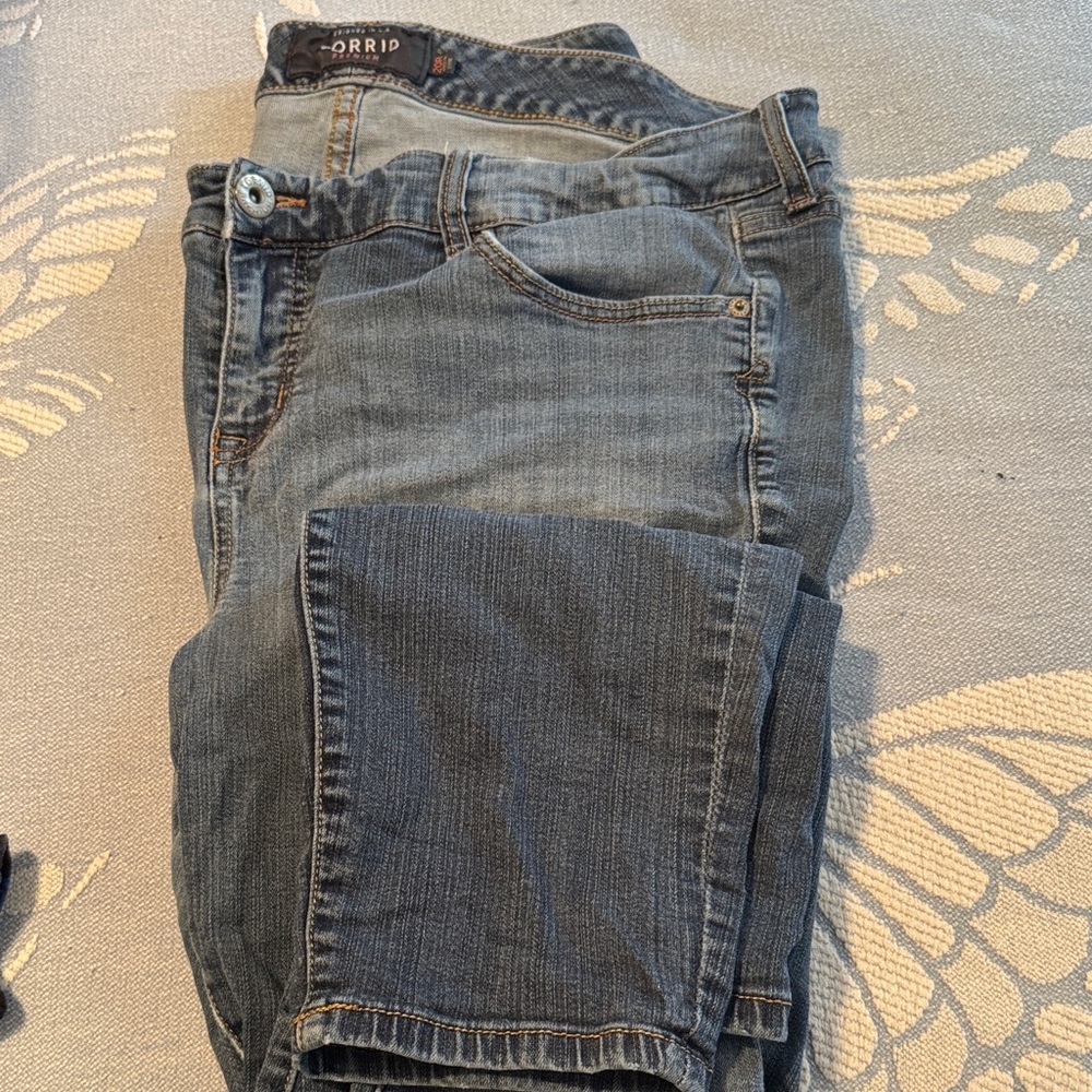 Torrid Women's Gray Skinny Jeans